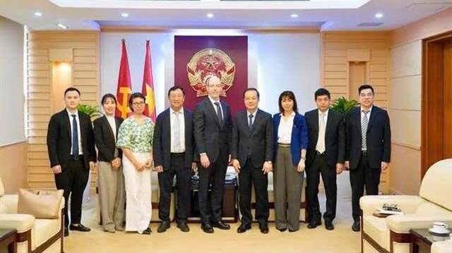 Deputy Minister of Science and Technology Pham Duc Long meets with Google’s vice president for emerging markets Doron Avni in Hanoi on July 17, 2025. Photo courtesy of VGP.