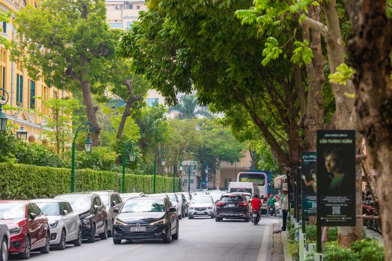 Hoa Lo street in Hanoi, northern Vietnam. Photo courtesy of Vietnam News Agency.