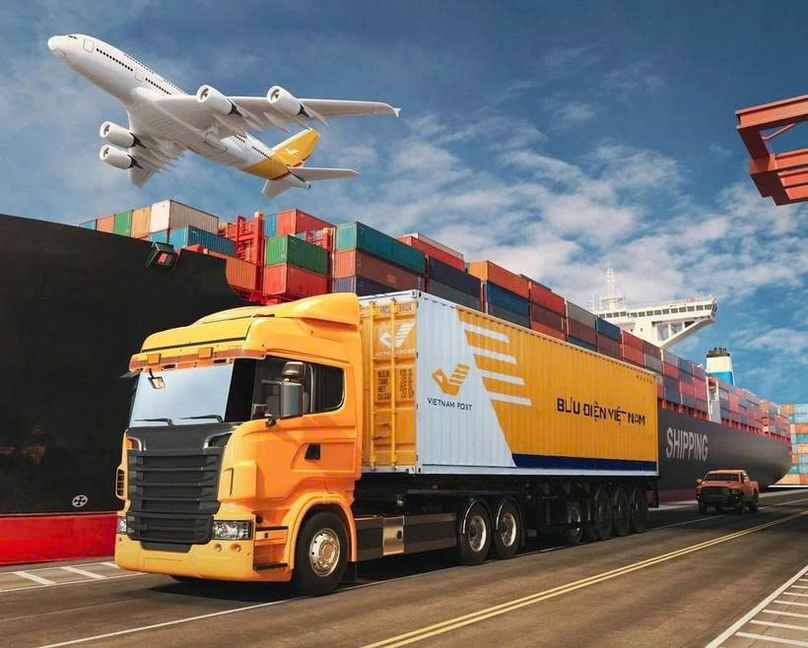The presence of both international and domestic players is energizing the postal and delivery services market, yet fierce price competition continues to narrow profit margins, testing corporate endurance.