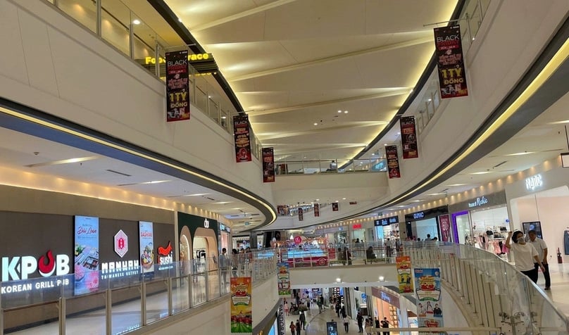 At a shopping mall in HCMC, southern Vietnam. Photo by The Investor/Dang Kiet.