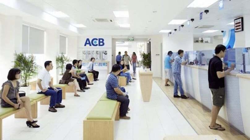 At a transaction point of Asia Commercial Bank (ACB). Photo courtesy of the bank.