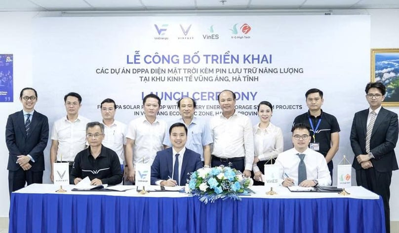 Delegates at the launch ceremony of solar power and battery energy storage systems (BESS) in Vung Ang Economic Zone in Ha Tinh province, central Vietnam. Photo courtesy of VNA.