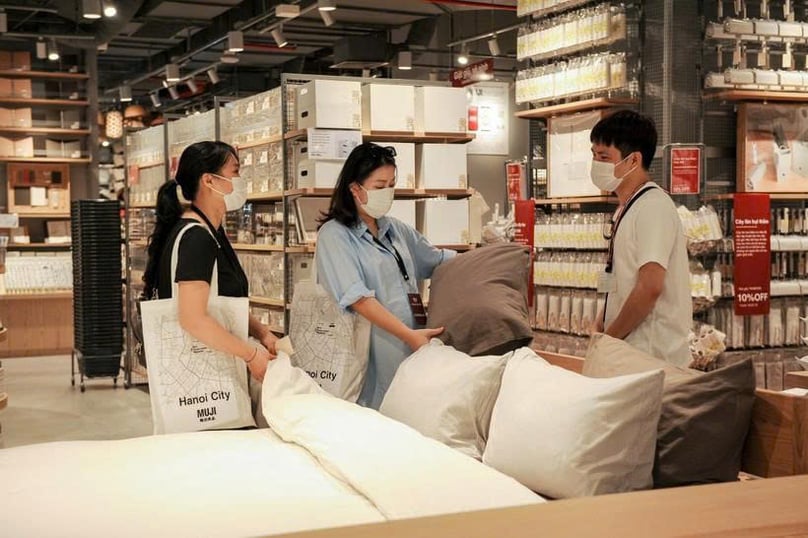 Revenue from food and foodstuffs increased by 9.9% year-on-year in Vietnam in July 2025. Photo courtesy of VNA.
