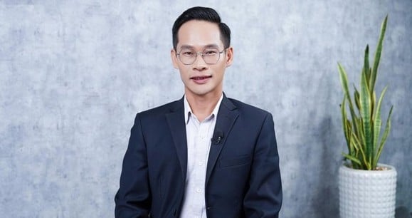 Phung Minh Hoang, strategy director at Phu Hung Fund Management JSC. Photo courtesy of the talk show.