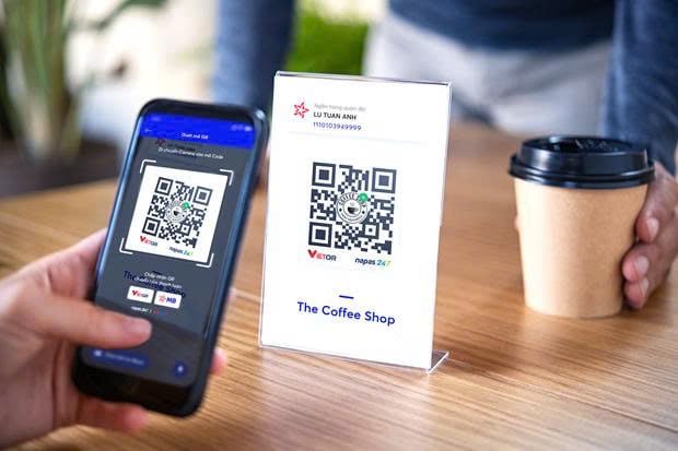 The average annual QR code transaction volume surges 471.13%. Photo courtesy of VNA.