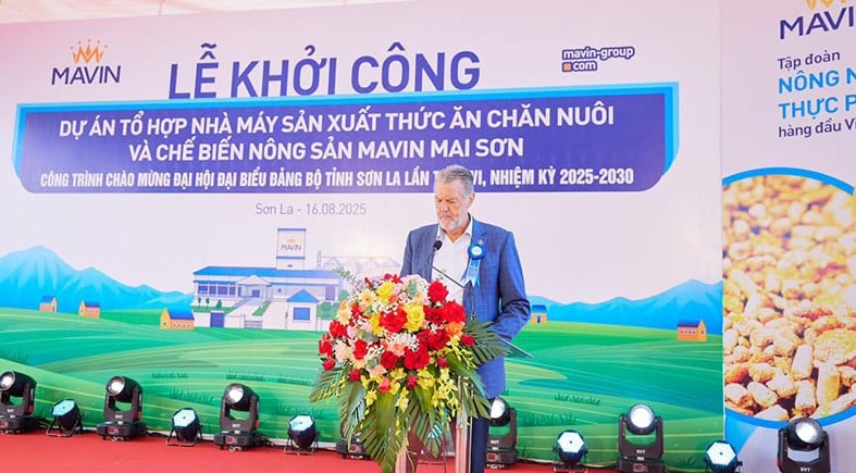 David Whitehead, chairman of Mavin Group, speaks at the ground-breaking ceremony for an animal feed production and agricultural products processing complex in Son La province, northern Vietnam, August 16, 2025. Photo courtesy of the company.