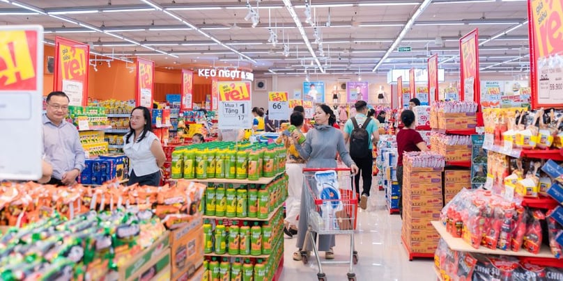 At a WinMart supermaket. Photo courtesy of WinCommerce.