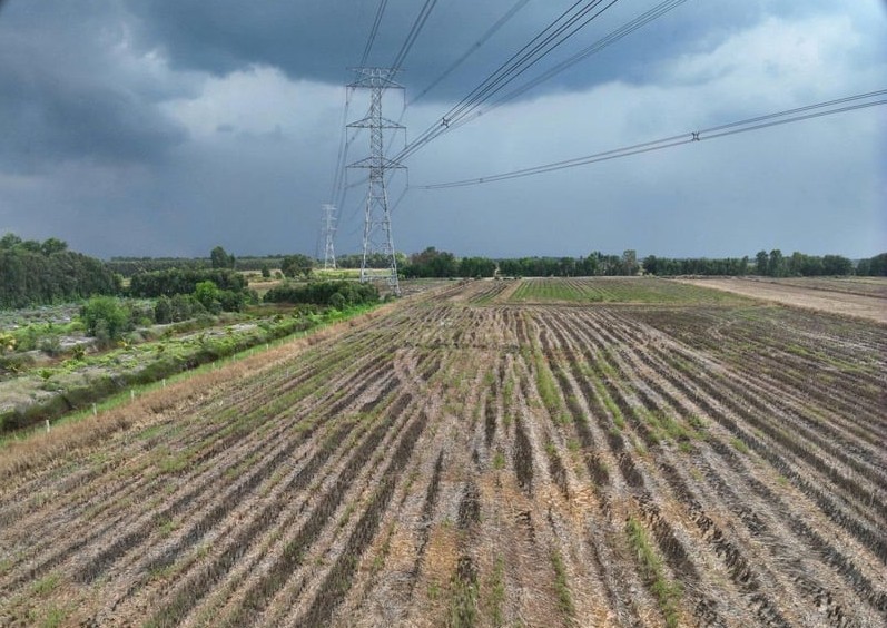 The use of drones for power line inspection significantly enhances operational efficiency while reducing fuel and labor costs associated with manual inspections. Photo courtesy of EVNNPT.