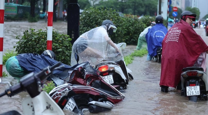 The Chau Van Liem street area that turns into Thang Long Boulevard in Hanoi, 7 a.m., August 26, 2025. Photo courtesy of Tien Phong (Vanguard) newspaper.