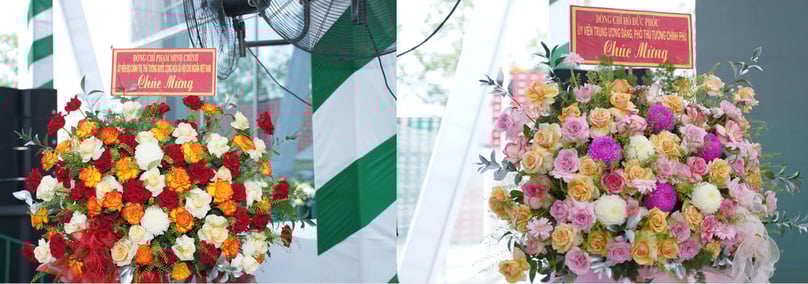 Congratulatory flowers from Pham Minh Chinh, a Politburo member and Prime Minister of Vietnam (left), and from Ho Duc Phoc, a Party Central Committee member and Deputy Prime Minister of Vietnam. Photo courtesy of Carlsberg.