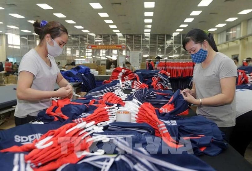 In the first seven months of 2025, Vietnam's exports reach $262.44 billion, up 14.8% year-on-year. Photo courtesy of VNA.