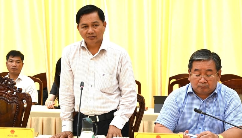Tran Van Lau, Chairman of the Can Tho People's Committee, speaks at a meeting with Petrovietnam in the city, southern Vietnam, August 27, 2025. Photo courtesy of Nguoi Lao dong (Laborer) newspaper.