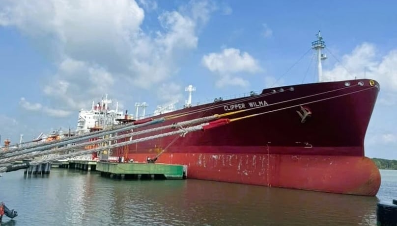 The Clipper Wilma docks at the Thi Vai LNG terminal, bringing approximately 45,000 metric tons of LPG imported from the United States. Photo courtesy of PV Gas.