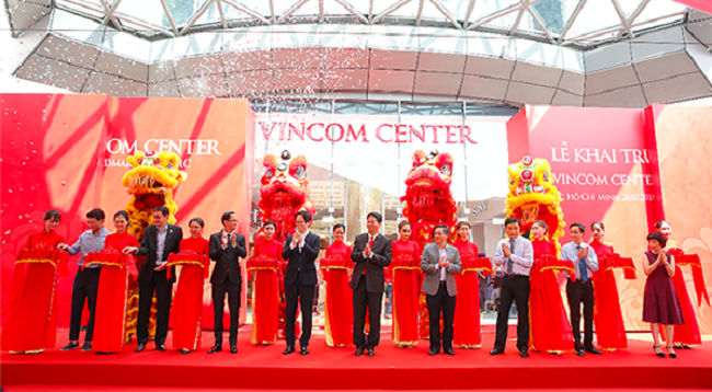 Vingroup's Vincom Centre Landmark 81 officially opened