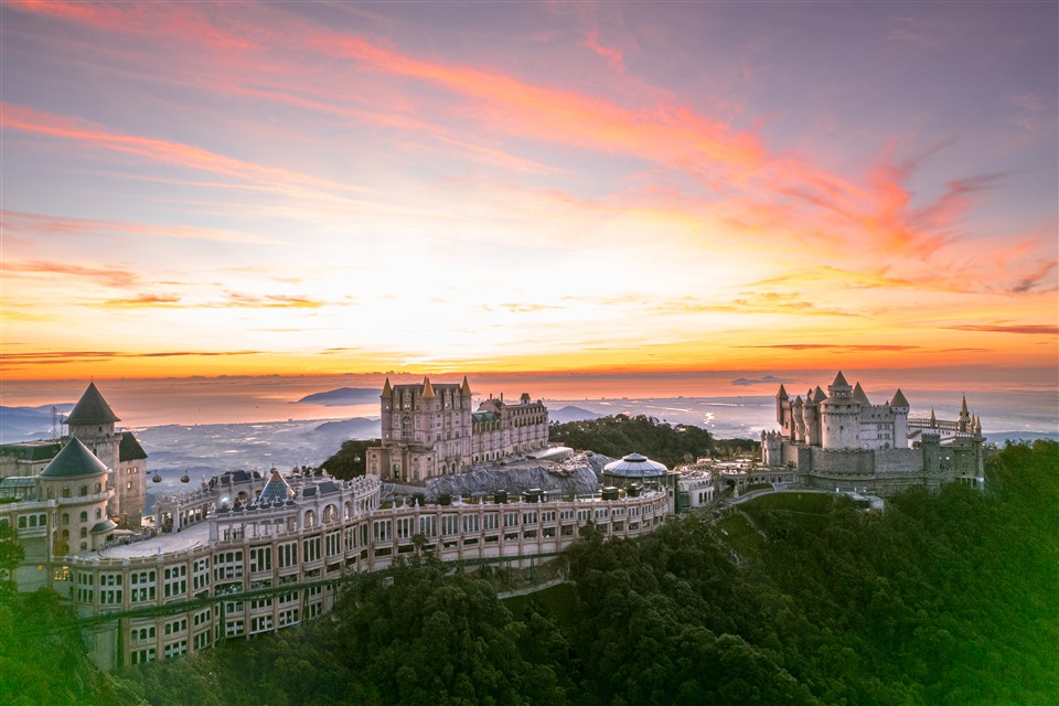 Check-in points at Sun World Ba Na Hills