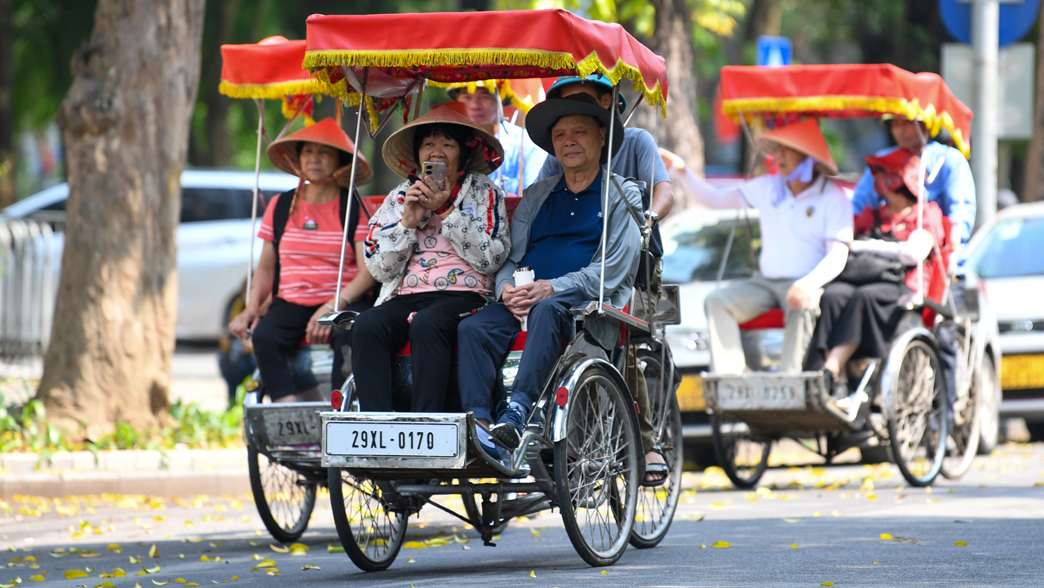 Vietnam Tourism Faces Competitiveness Drop: Time to Address Limitations