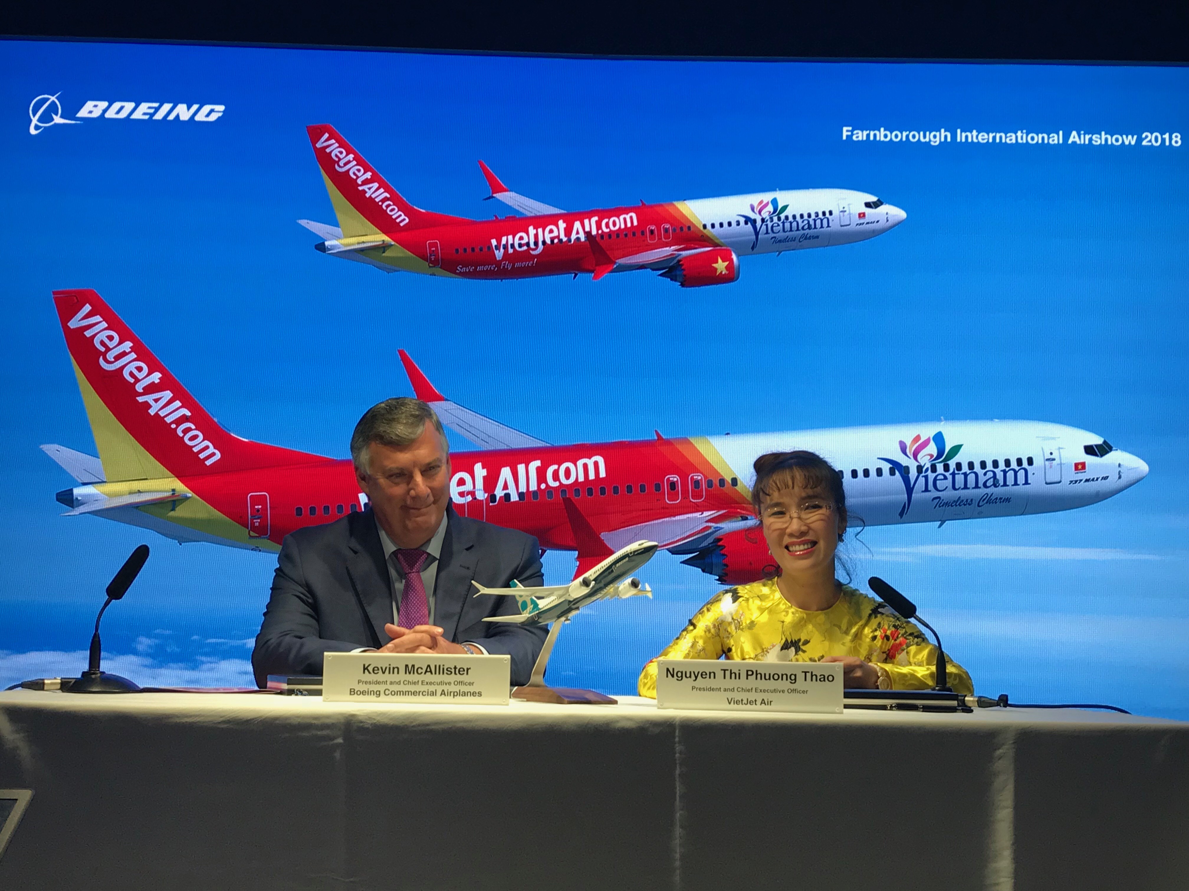 Vietjet struck new deal purchasing 100 aircrafts with Boeing 1