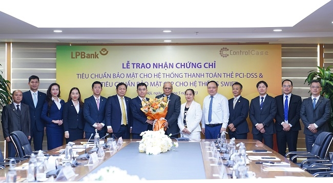 LPBank đạt hai chứng chỉ tiêu chuẩn bảo mật quốc tế