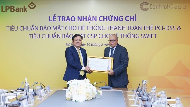 LPBank đạt hai chứng chỉ tiêu chuẩn bảo mật quốc tế 1