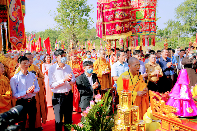 Lễ rước tượng Phật ngọc chùa Quỳnh Lâm