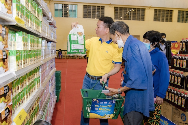 TP.HCM chăm lo cho người dân đón Tết 