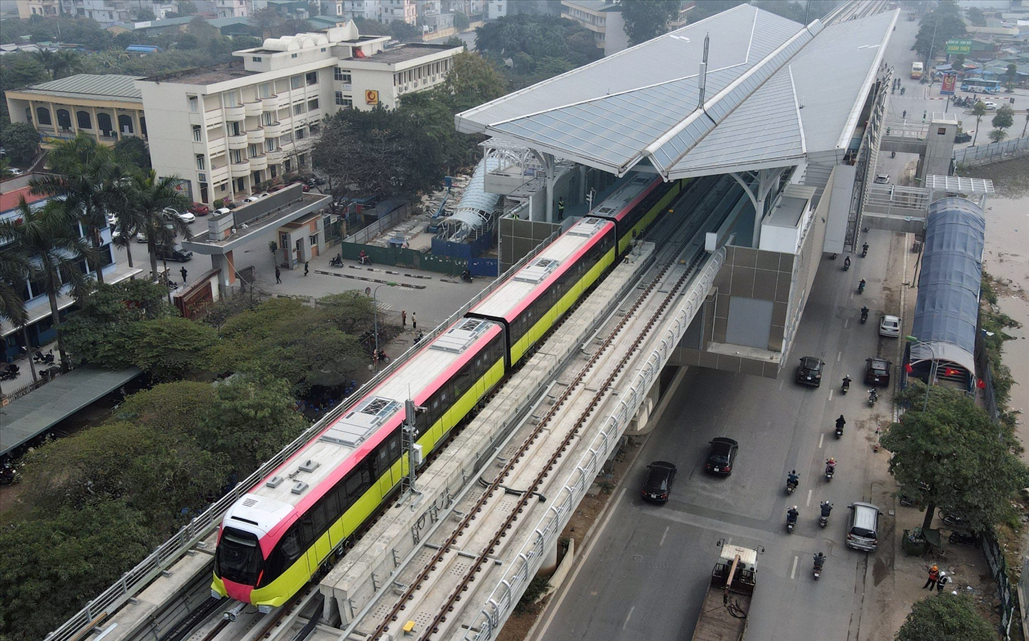 Hoàn tất công việc xây dựng, lắp đặt 8 nhà ga dự án Metro Nhổn - ga Hà Nội. 8