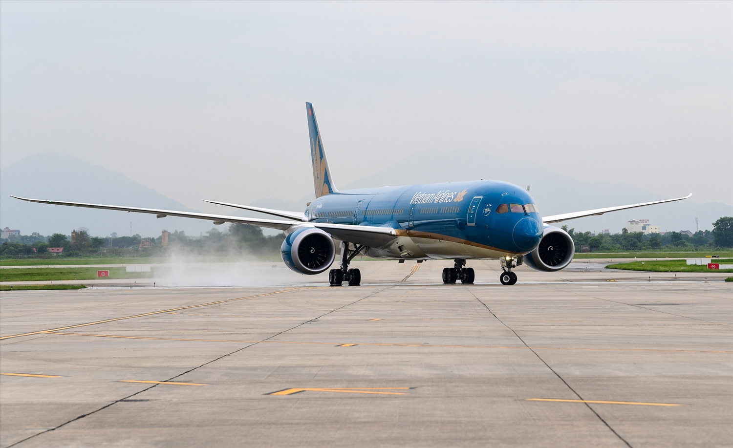 Vietnam Airlines đón chiếc Boeing 787-10 thứ 5, nâng tổng số máy bay thân rộng lên 30 chiếc.  10