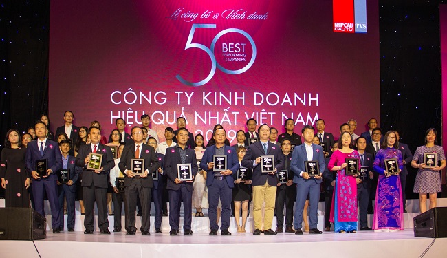 Phát Đạt được vinh danh “ Top 50 công ty kinh doanh hiệu quả nhất Việt Nam 2019” 1