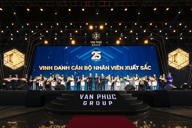 Lễ kỉ niệm: ‘Van Phuc Group 25 năm - Vươn tầm cao mới’ 4