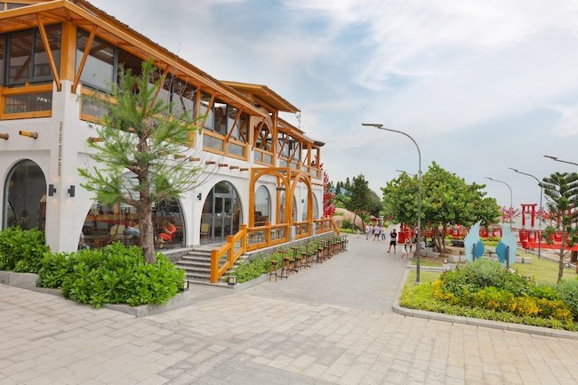 Trân Châu Beach & Resort ra mắt thương hiệu và cửa hàng trà sữa Tacerla Tea House 1