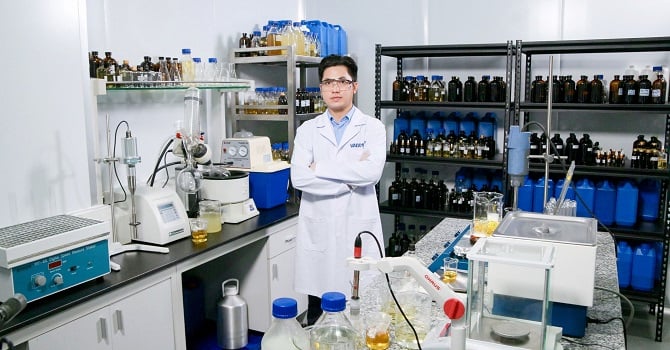 Người Việt làm khẩu trang diệt virus corona đầu tiên trên thế giới  1