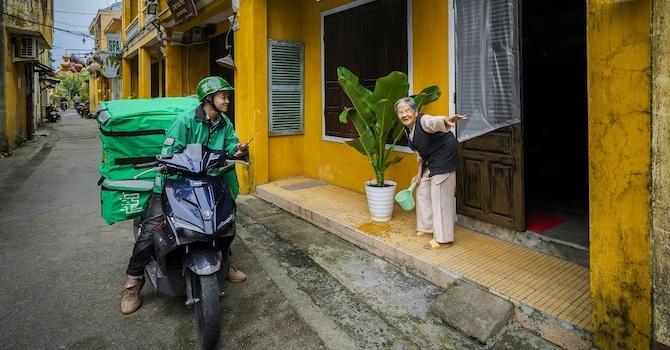 Giao Hàng Tiết Kiệm lớn nhanh nhờ ngày nào cũng khuyến mãi, giảm giá?