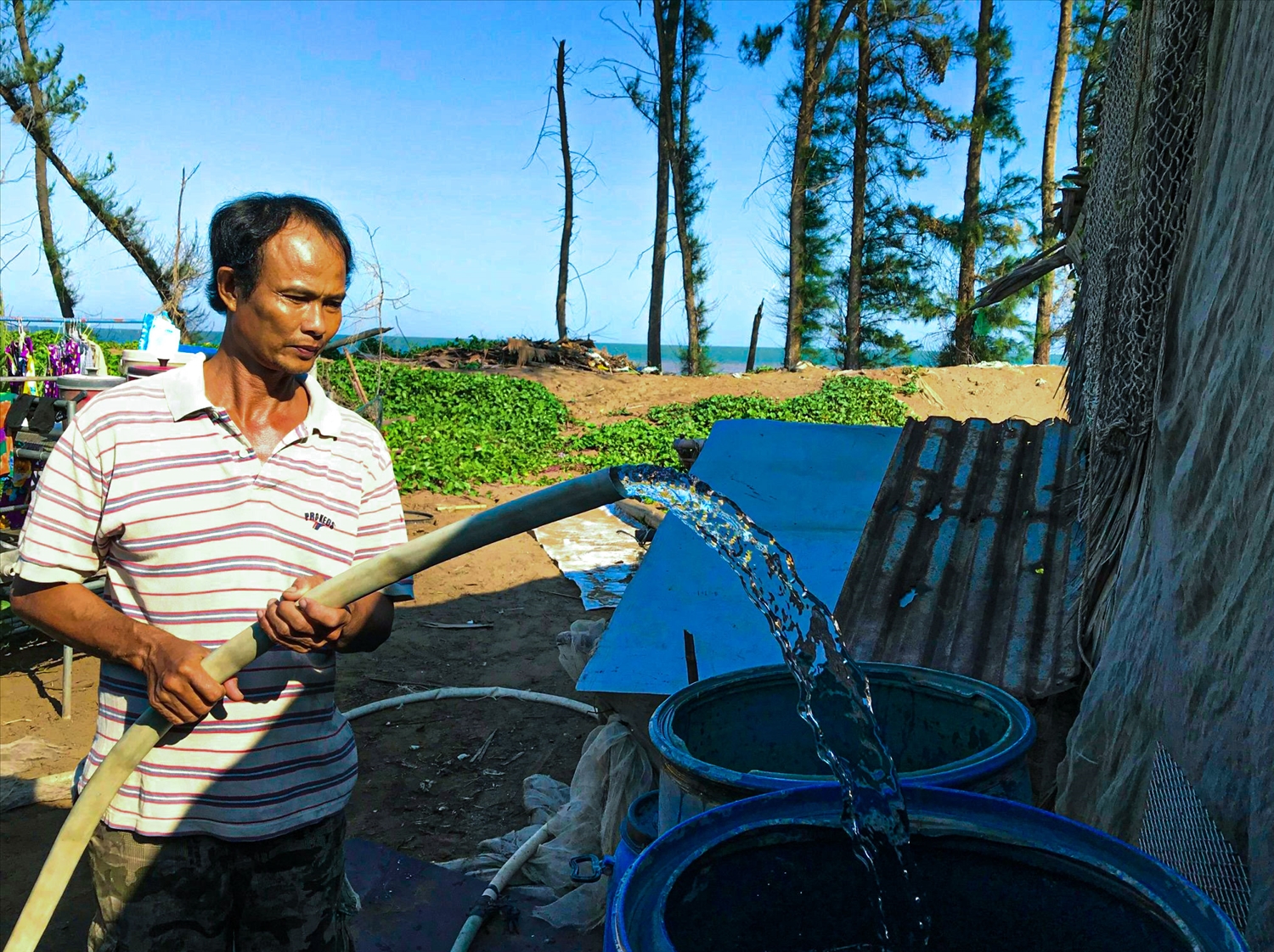 Bức tranh đối lập đầy hiểm họa trên dòng Mekong