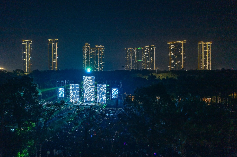 Hơn 40 nghìn cư dân và du khách 'cháy' hết mình trong đại nhạc hội Ecopark Countdown 2024 3