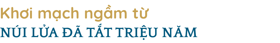 TH true WATER: Tinh khiết mạch nước ngầm từ những tầng đá núi lửa triệu năm 1