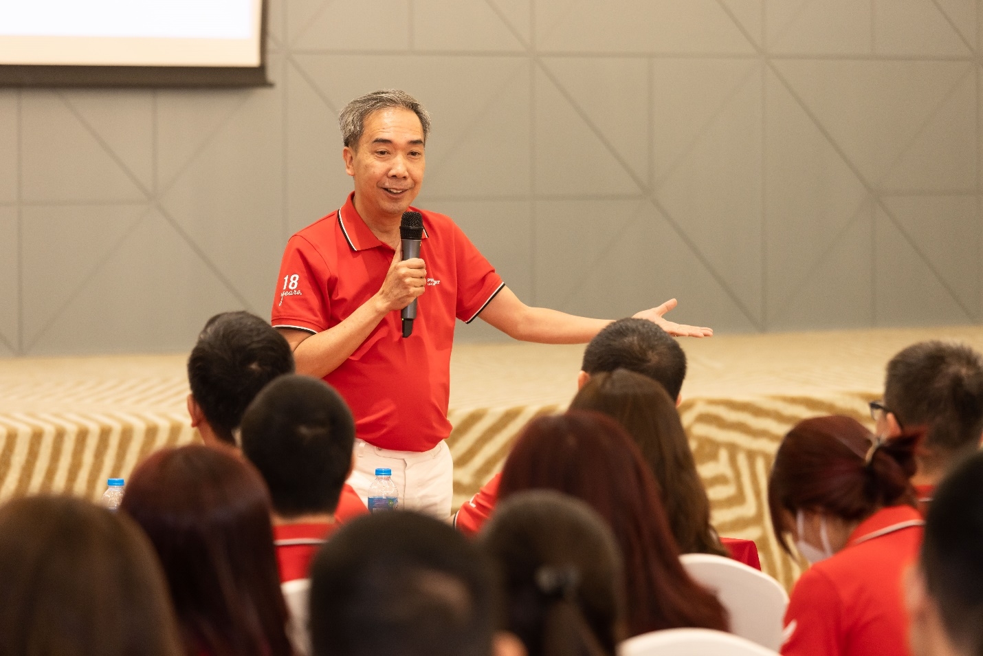 Phát Đạt tổ chức hội thảo “Biến đổi để vượt bão”