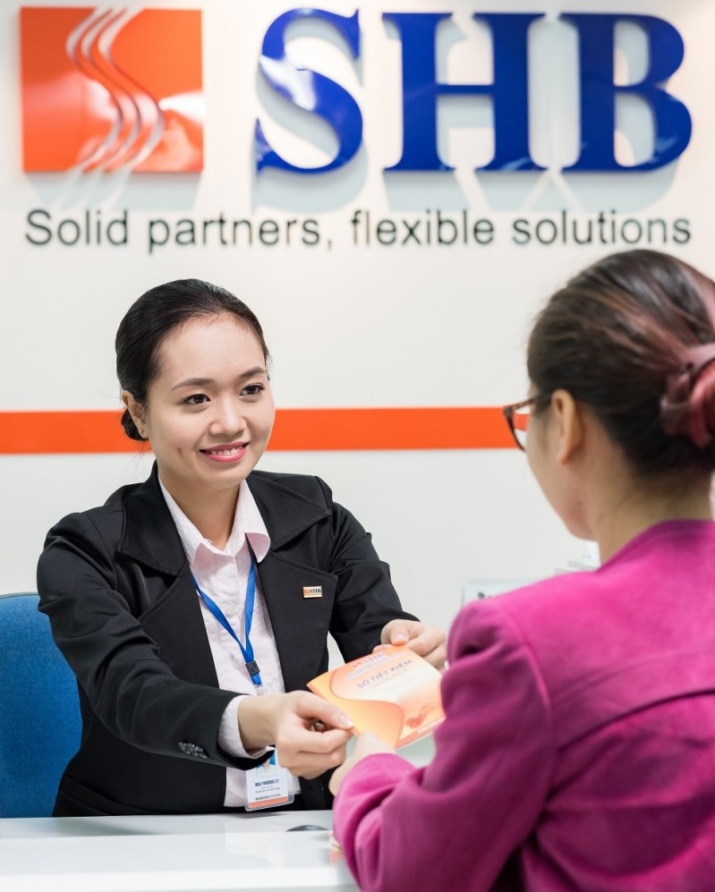 SHB tặng thêm lãi suất 0,2%/năm cho khách hàng mở sổ tiết kiệm tình yêu cho con 1