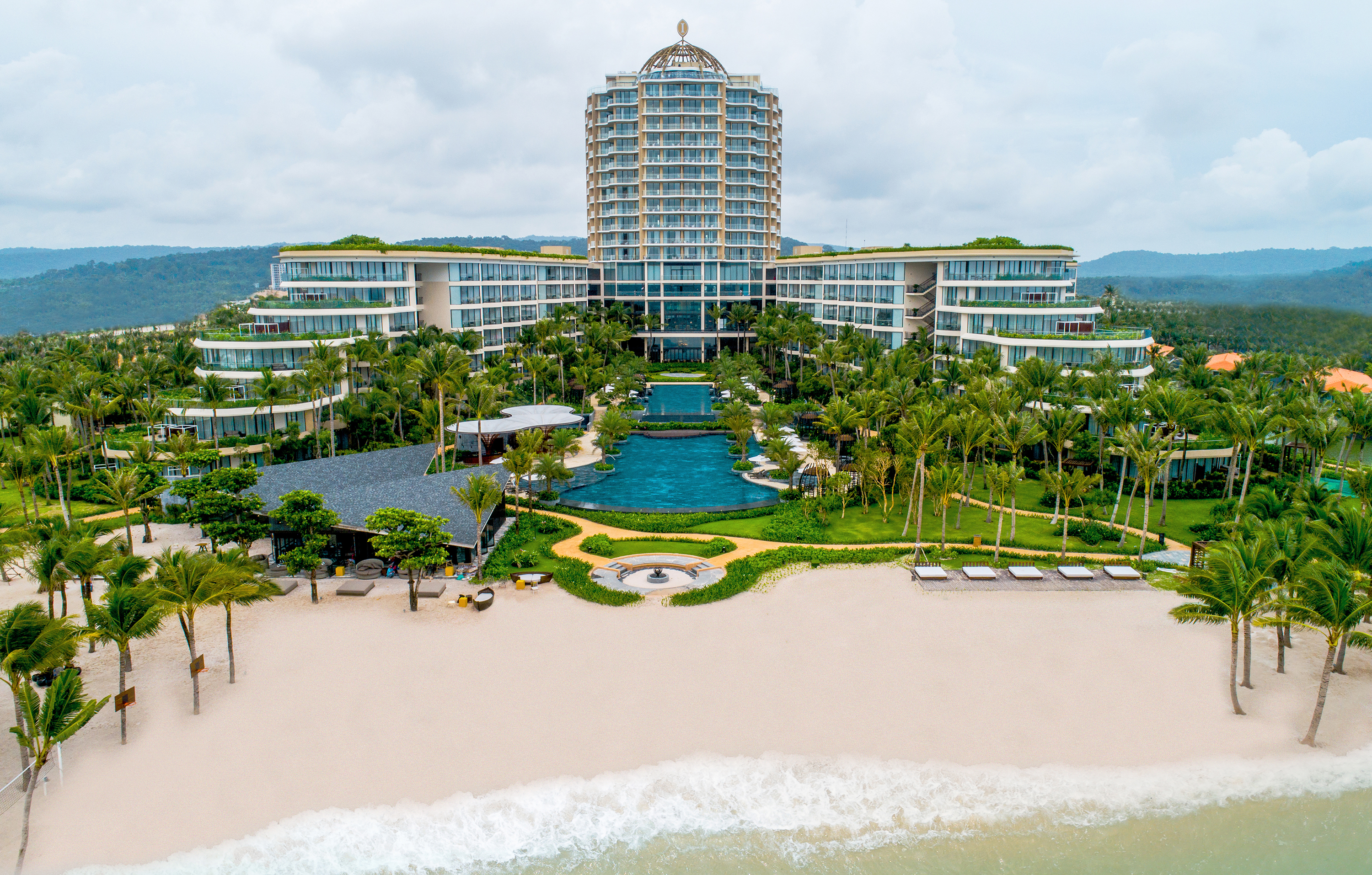 InterContinental Phu Quoc Long Beach Resort đạt cú đúp 3 giải thưởng danh giá tại WTA 2018 2