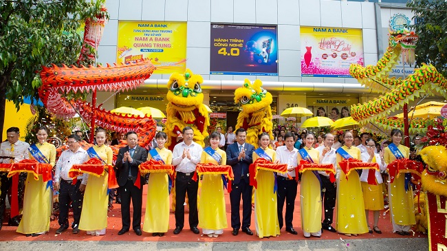Nam A Bank Long Khánh khai trương tại Đồng Nai 1