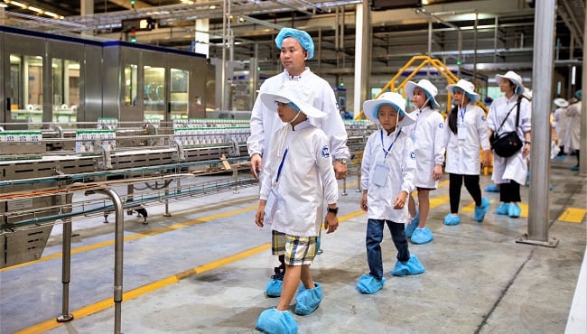 Vinamilk chính thức là nhà cung cấp sữa học đường tại tỉnh Vĩnh Long 3