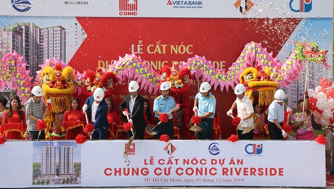 Conic Riverside chính thức cất nóc vượt tiến độ 6 tháng