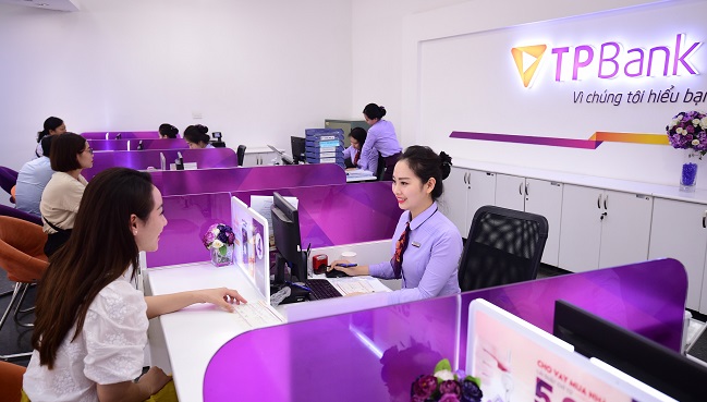 Bí mật đằng sau sự chỉn chu, thanh lịch của giao dịch viên TPBank 1