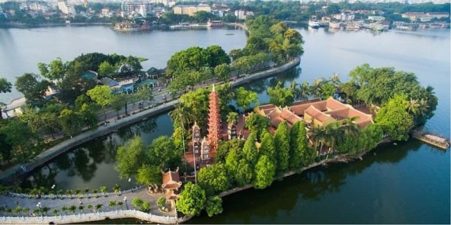 Đầu năm đi lễ mừng xuân 4