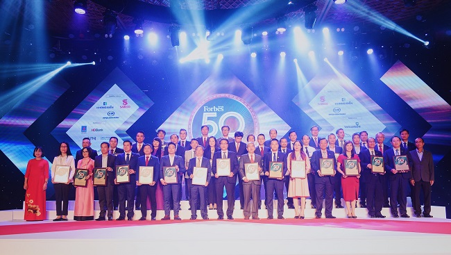 Lễ vinh danh 50 công ty niêm yết tốt nhất 2020 do Forbes Việt Nam bình chọn 1