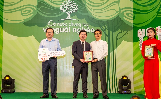 Bầu Hiển tiếp tục hỗ trợ 30 tỷ đồng cho Quỹ “Vì người nghèo” 1