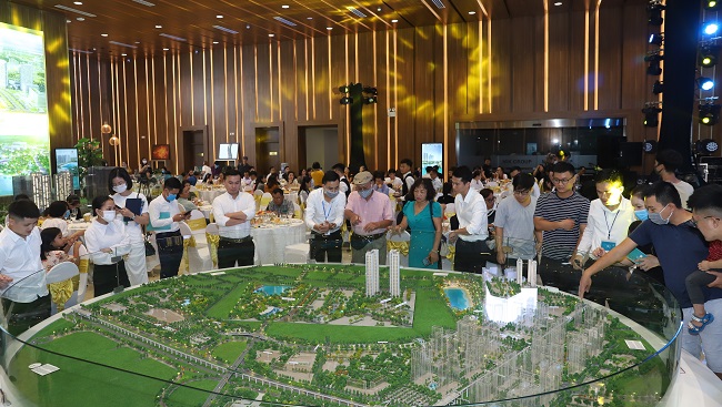 Thị trường địa ốc khởi sắc sau tháng ngâu