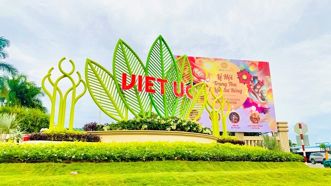 Rực rỡ sắc màu “Mùa trung thu cho em” tại Khu Đô Thi VietUc Varea 2