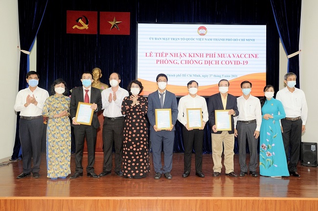 Trong tâm dịch Covid-19, doanh nghiệp vẫn giữ vững “mục tiêu kép”, sẵn sàng chung tay vì cộng đồng 2