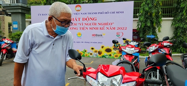 Doanh nghiệp lớn cùng TP.HCM hưởng ứng Tháng cao điểm “Vì người nghèo” 2022