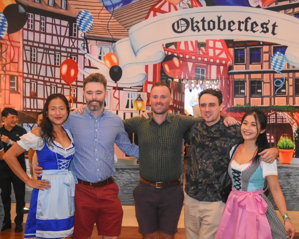 Hàng trăm khách đổ về lễ hội bia Đức Oktoberfest lần đầu có tại Đà Nẵng